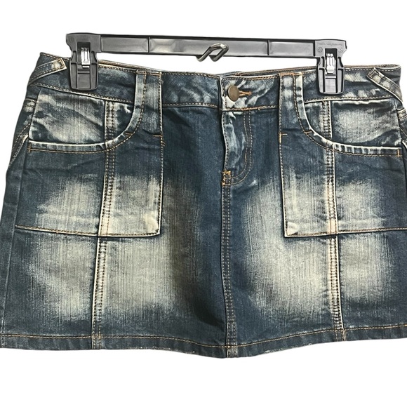 Denim Wash Skirt - Picture 2 of 8